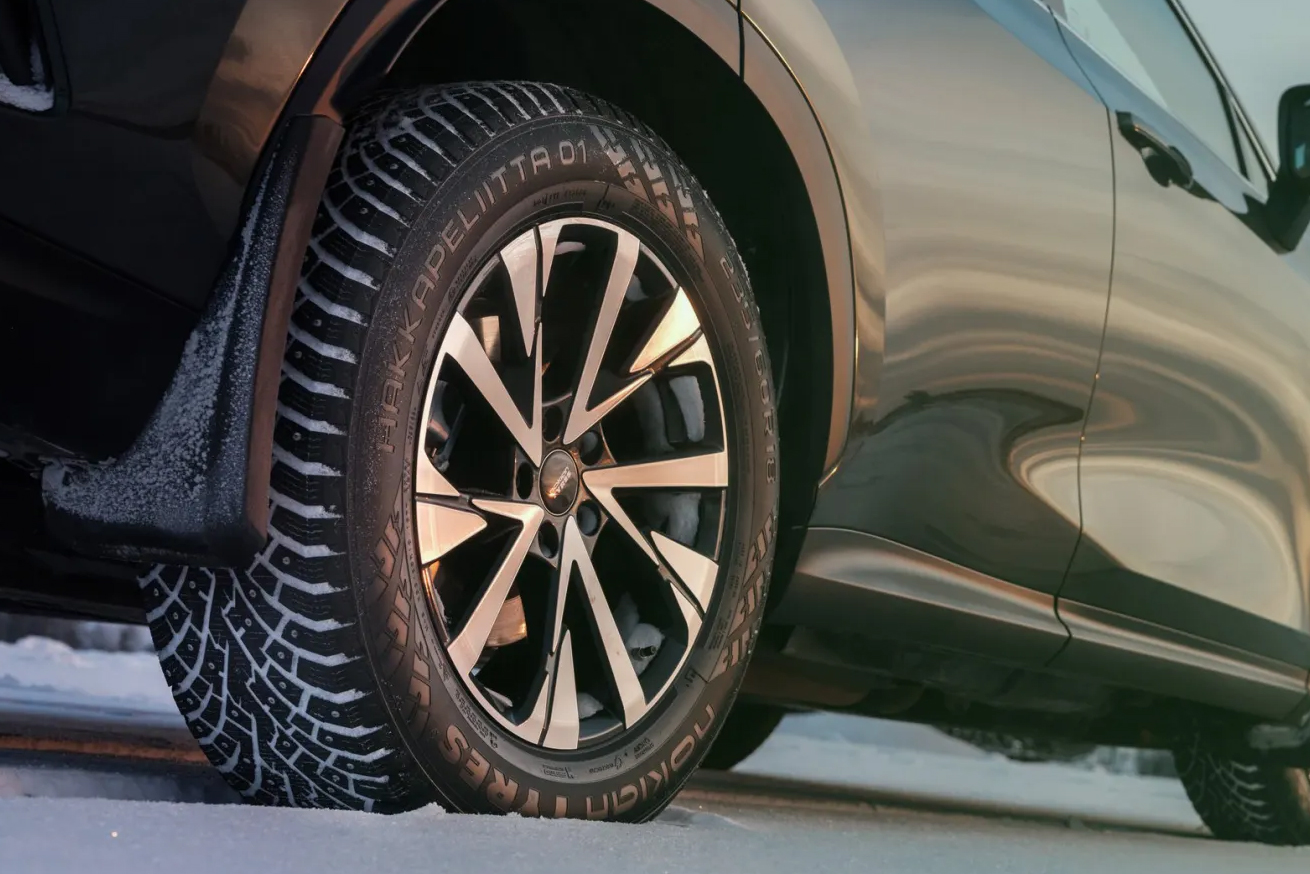 Beyond Bond: Smart, Self-Deploying Stud Tires Are Here